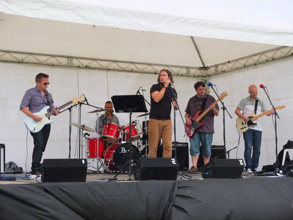 The Replik8ers Photos - Live @Weald Park festival