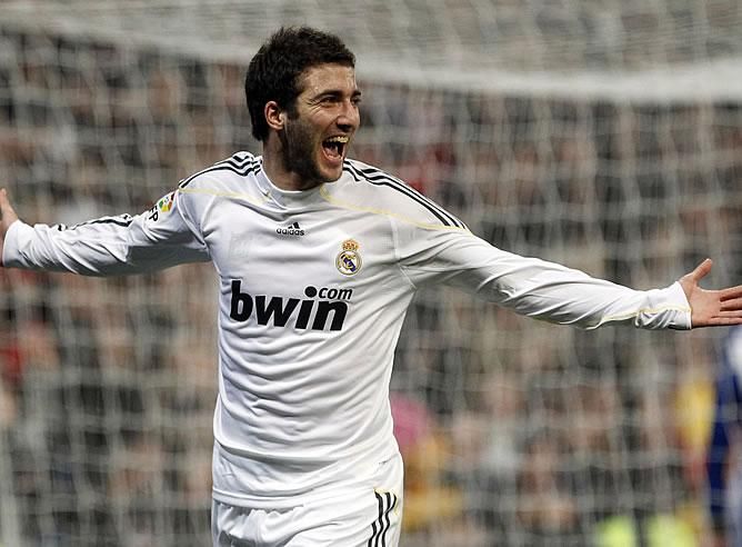 Higuain-celebra-gol-Espanyol_zps53b5cd5e