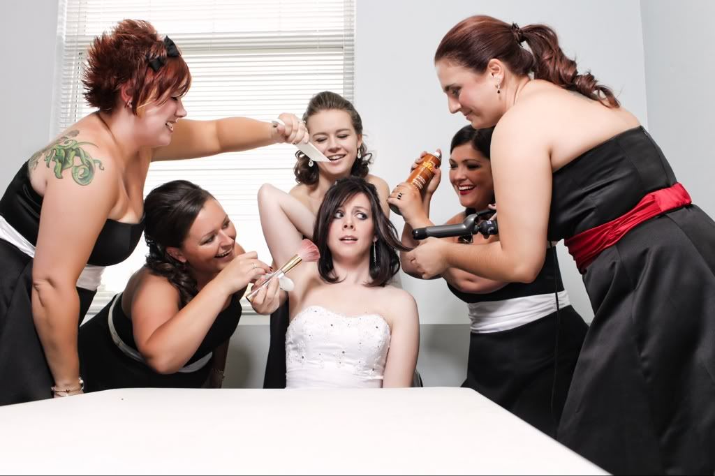 IMAGE: http://i1150.photobucket.com/albums/o612/civilwhores/50d2b874.jpg