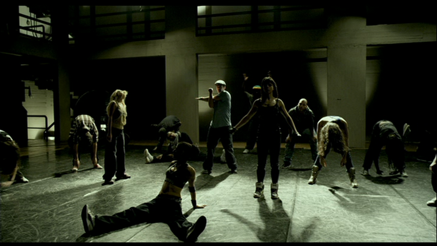 vlcsnap-2012-04-17-22h04m12s139.png