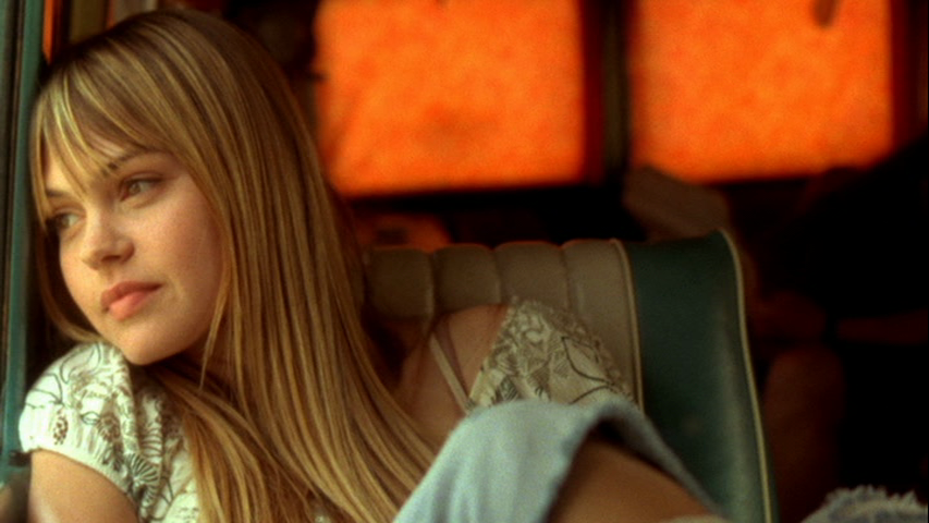 vlcsnap-2012-05-10-03h37m20s108.png