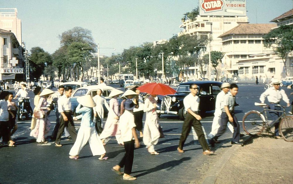 Redsvn-Saigon-1956-01