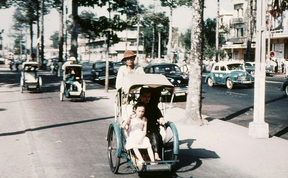 Redsvn-Saigon-1956-10