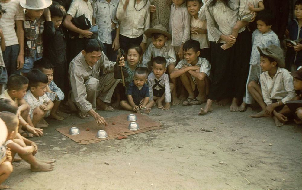 Redsvn-Saigon-1956-19
