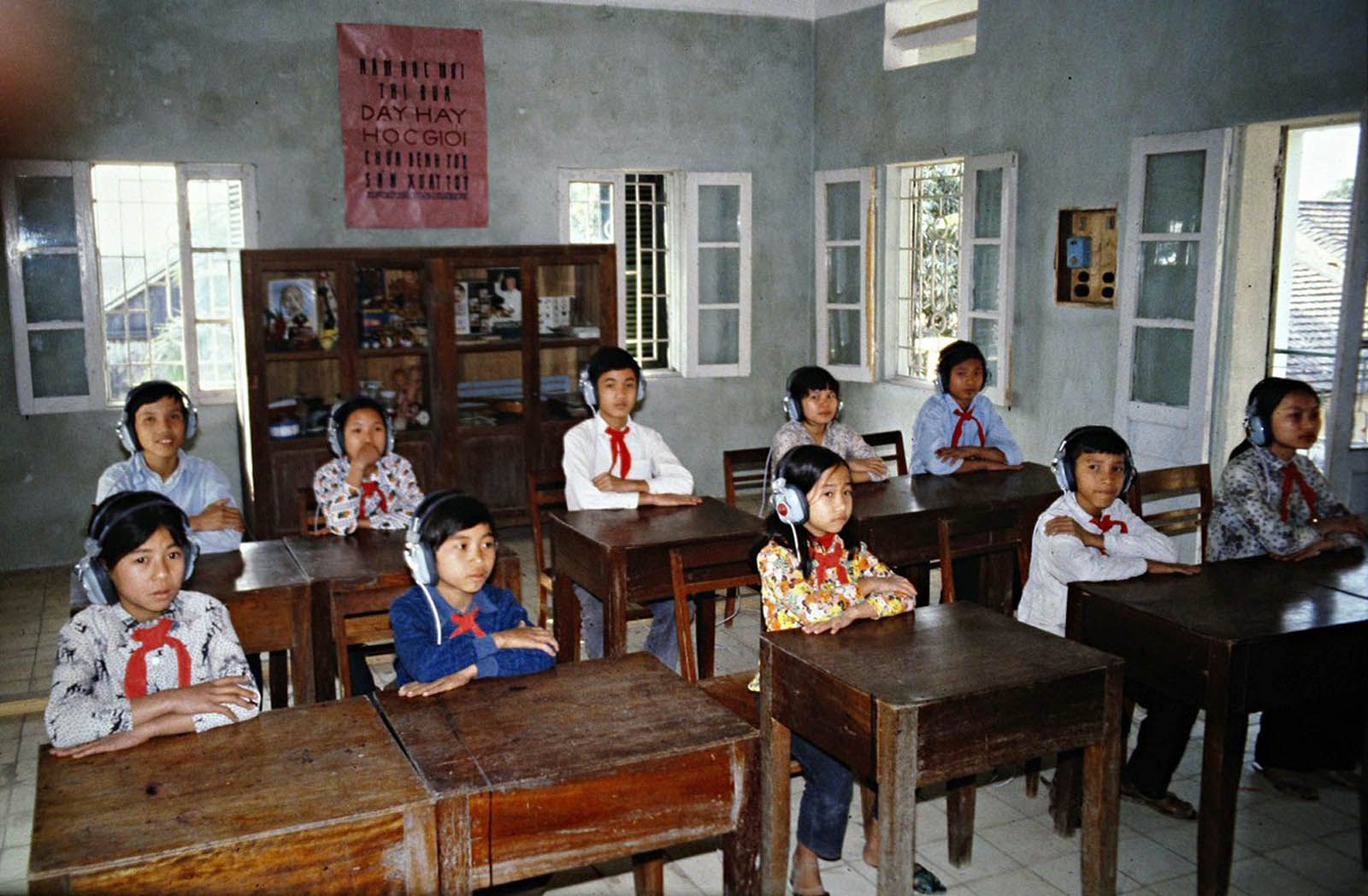 Redsvn-Ha-Noi-Hai-Phong-1979-09.jpg%7Eoriginal