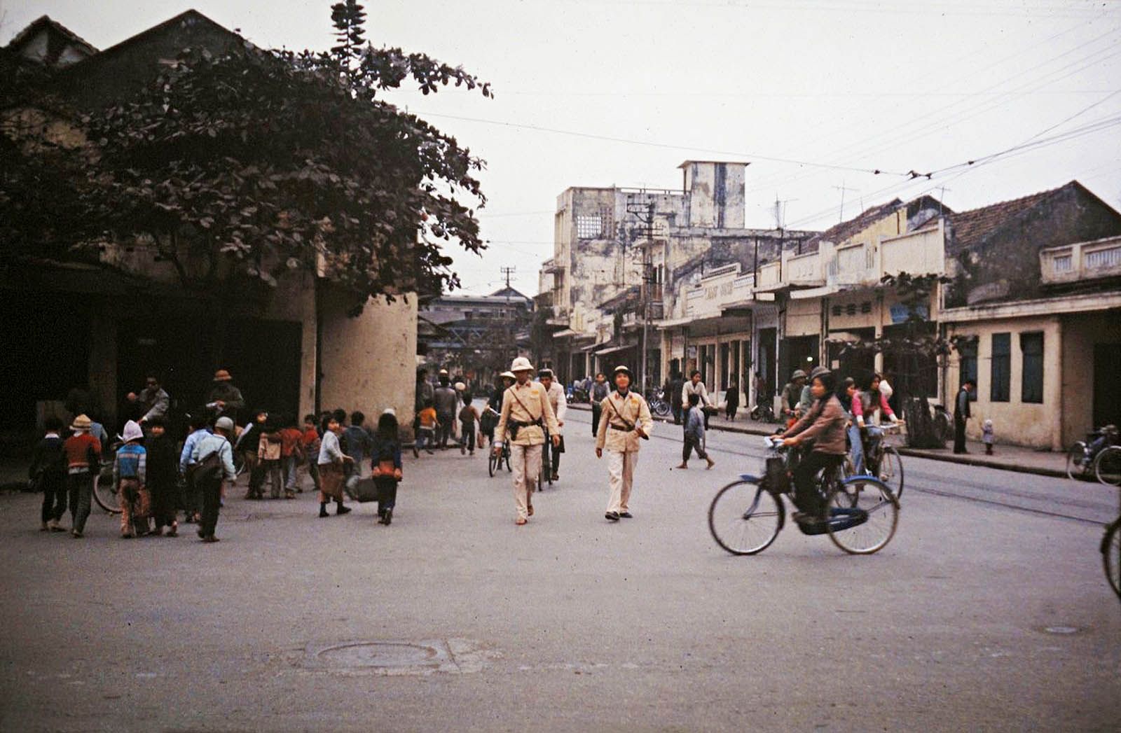 Redsvn-Ha-Noi-Hai-Phong-1979-16.jpg%7Eoriginal