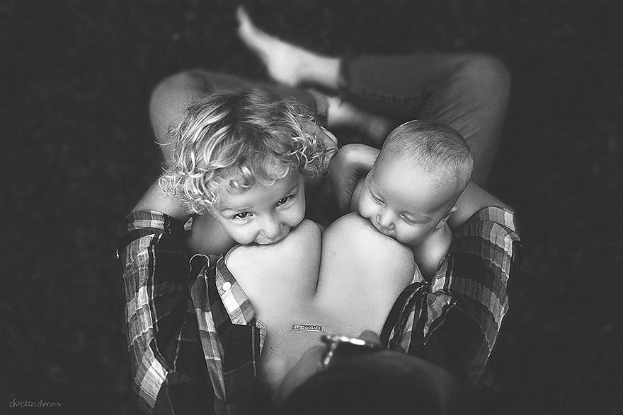 motherhood-photography-breastfeeding-godesses-ivette-1.