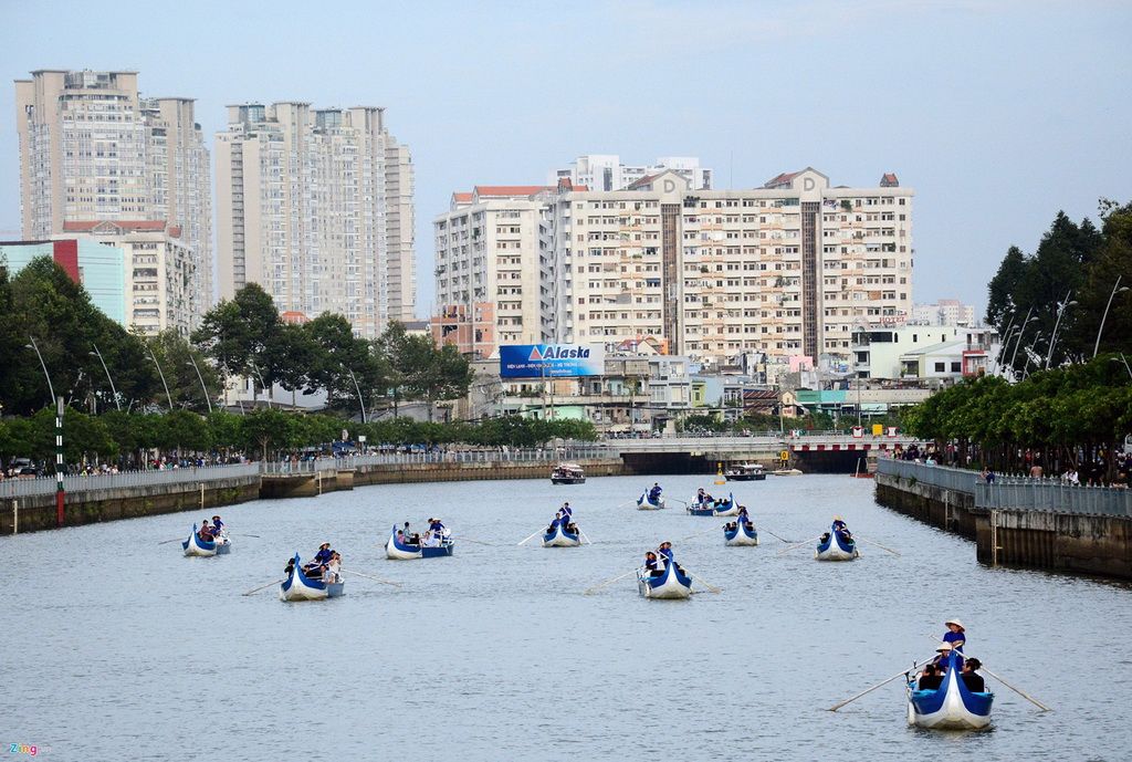 Ngày đầu thuyền du lịch hoạt động trên kênh Nhiêu Lộc