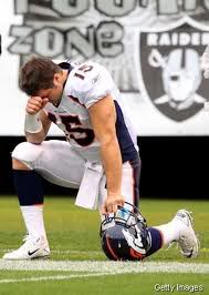 tebowing Pictures, Images and Photos