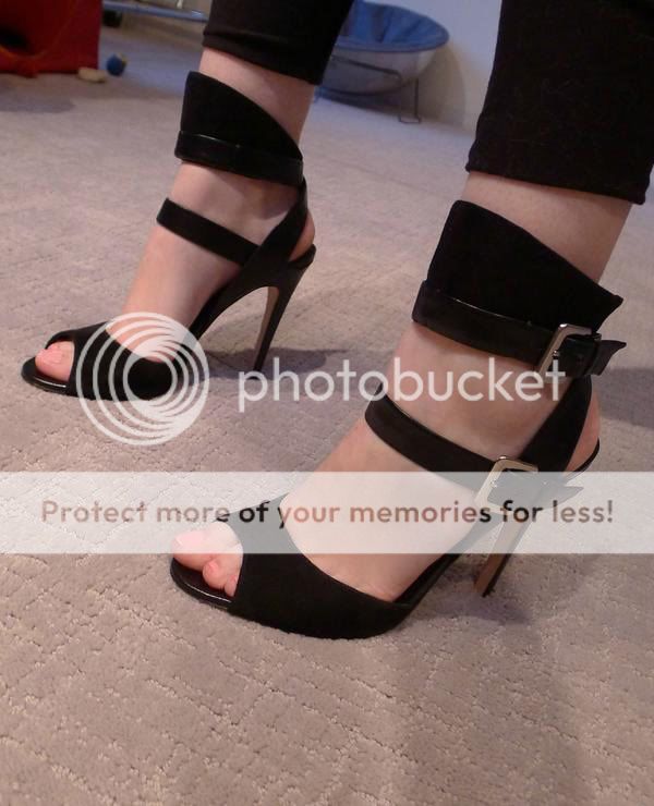 RARE Camilla Skovgaard Metal Cuff Buckle Strap Sandals Heels Shoes 40 